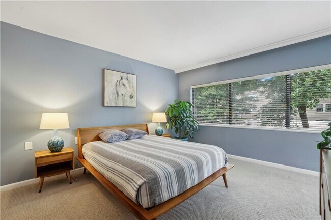 Building Photo - 1130 Piedmont Ave NE