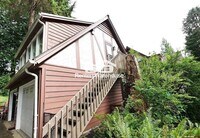 Building Photo - 4902 Issaquah-Pine Lake Rd SE