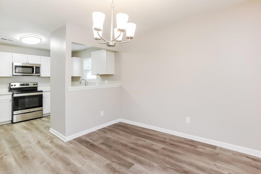 Building Photo - 102 Dove Rise