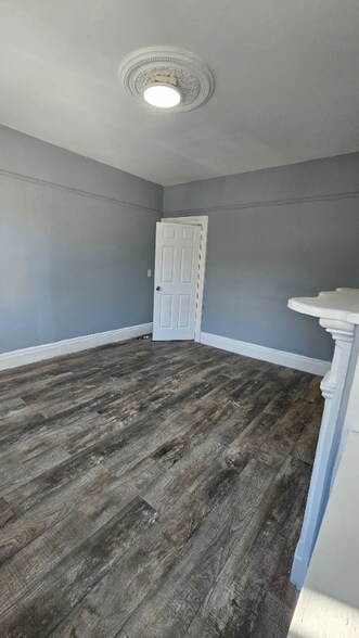 Building Photo - 169 Pearl St