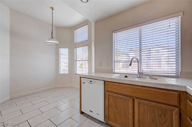 Building Photo - 267 Bluefield Ln