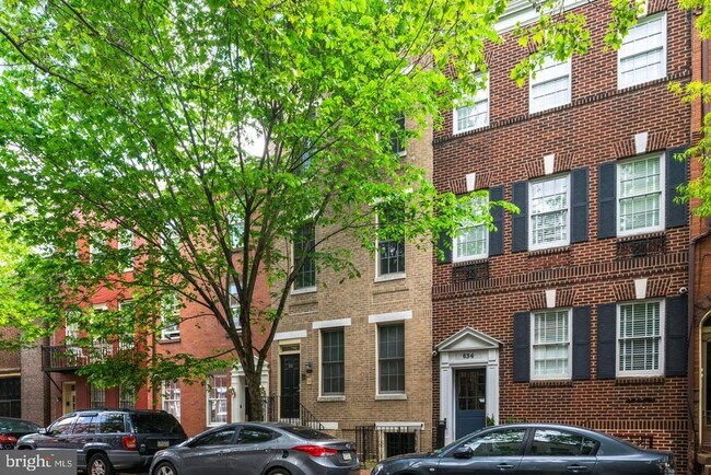 Building Photo - 632 Pine St
