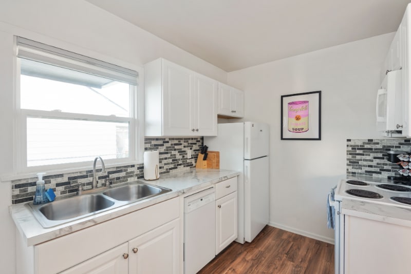 Building Photo - 3110 E 24th St