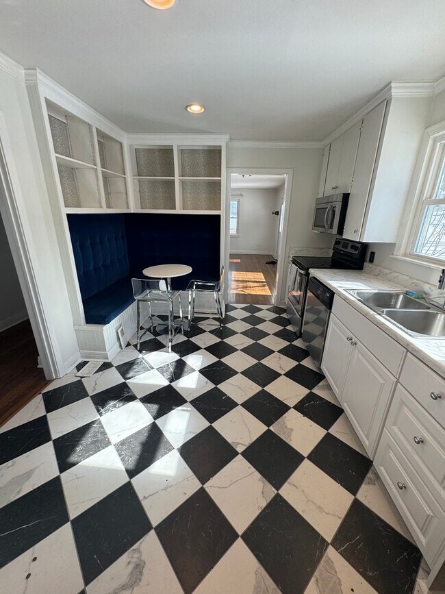 Building Photo - Call or Text Chad Taylor 501-231-7612