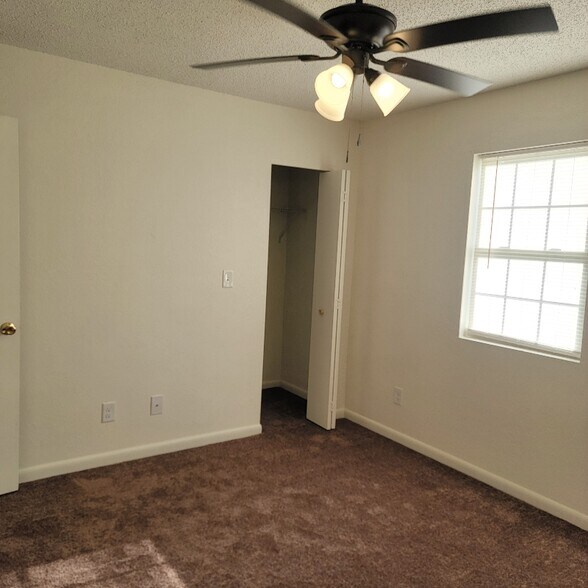 Building Photo - 7270 Pea Ridge Rd