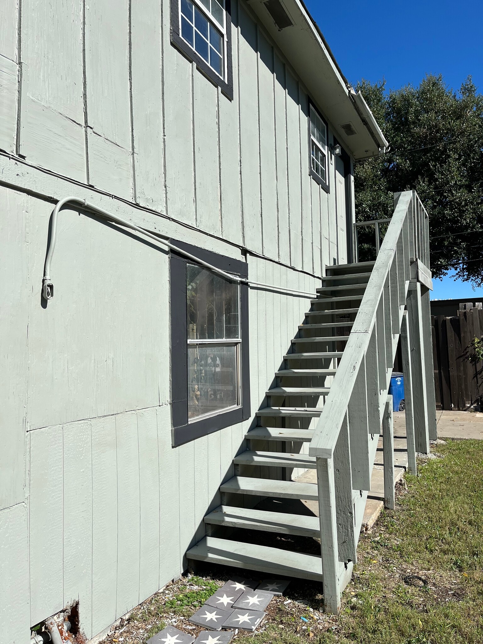 Building Photo - 12404 Sunland St