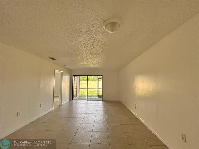 Building Photo - 2205 SW 80th Terrace