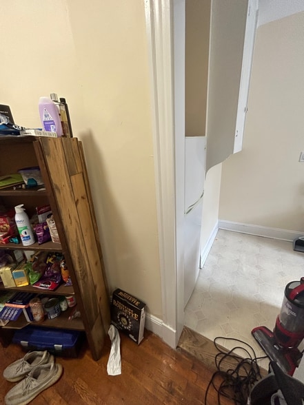 Building Photo - 55 Park Dr