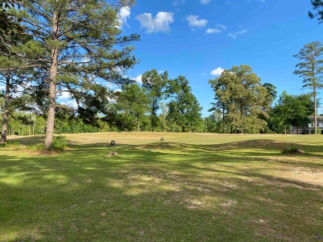 Building Photo - 408 Stathams Way