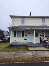 Building Photo - 59 Gilmore St