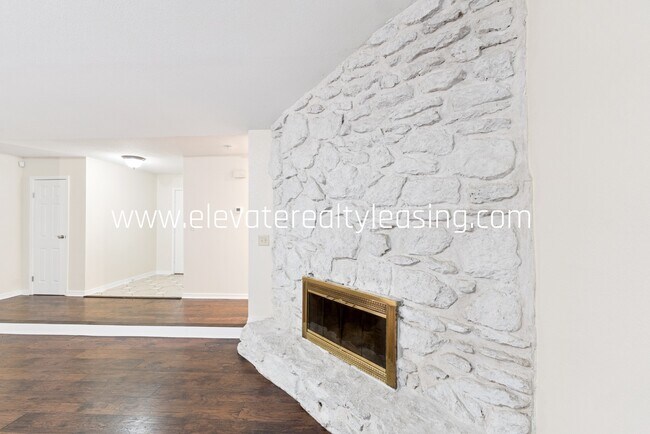 Building Photo - 7212 E 76th St