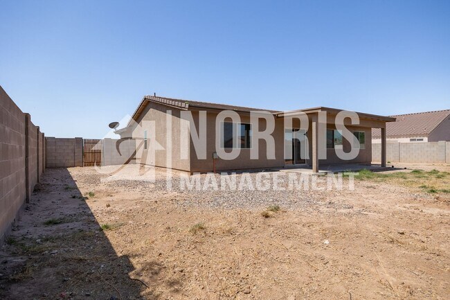 Building Photo - New Home in Arizona City, GREAT Location!