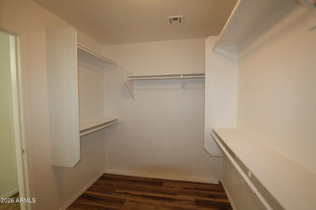 Building Photo - 25735 W Elwood St