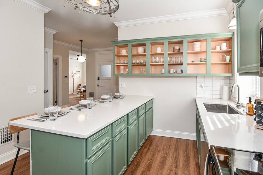 Building Photo - 2015 McNair Ave