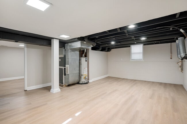 Building Photo - 308 Breckenridge Ln