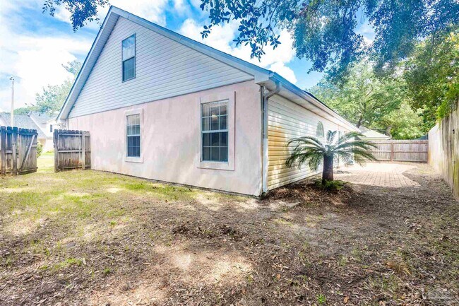 Building Photo - 873 Brande Ct