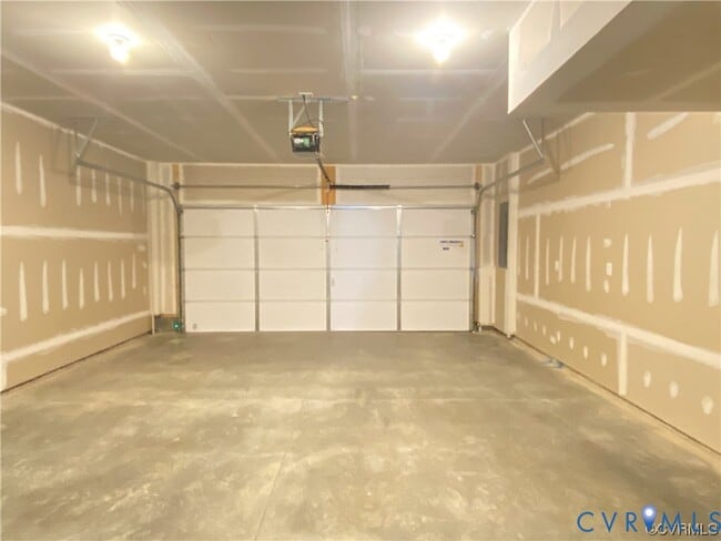 Building Photo - 7000 Leire Ln