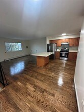 Building Photo - 987 Lincoln Ave