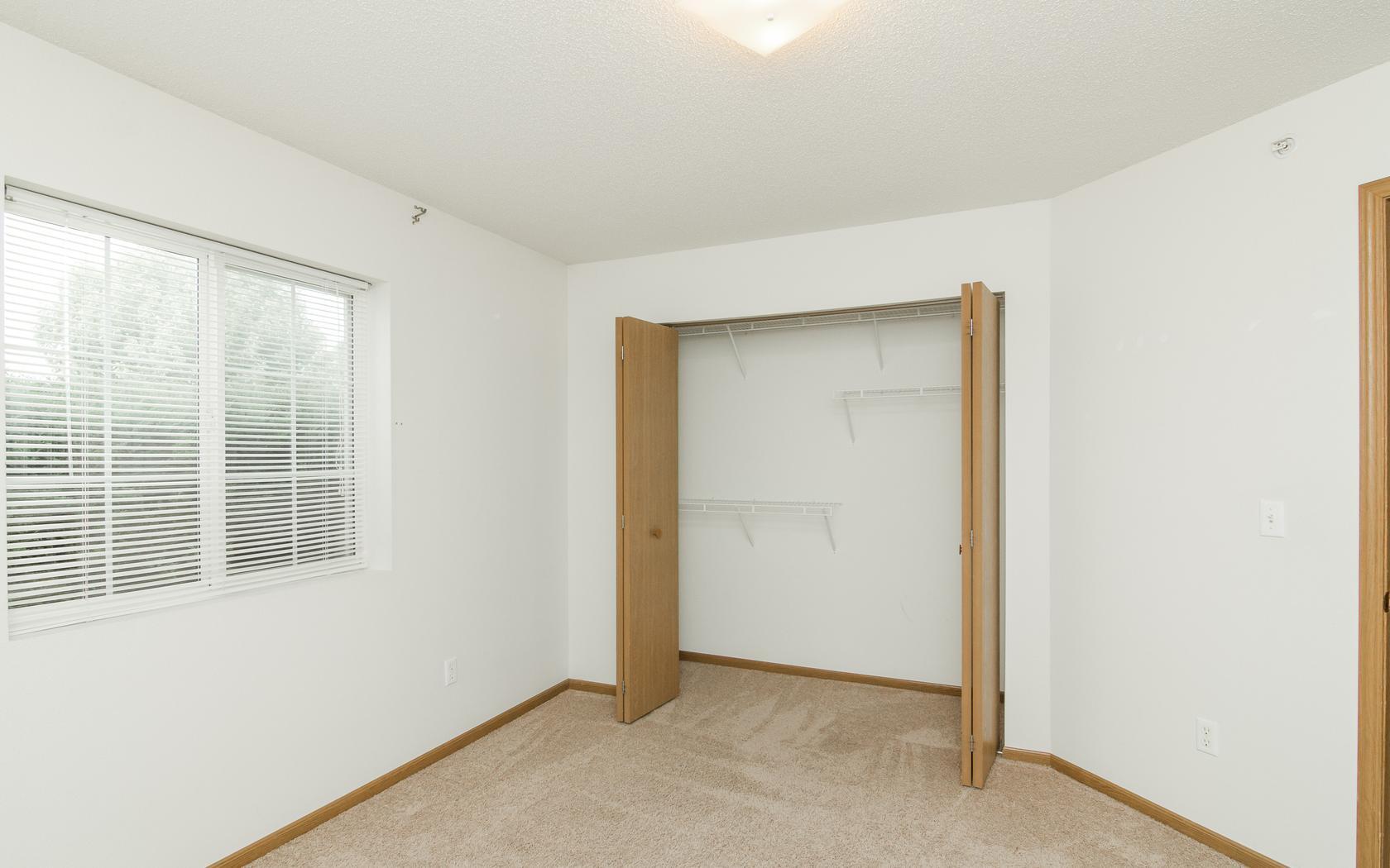 Building Photo - 2518 Rushmore Dr