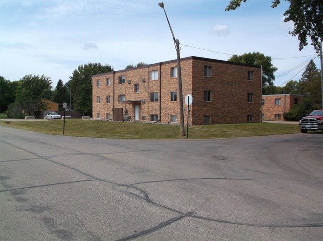 Building Photo - 120 7th St SW