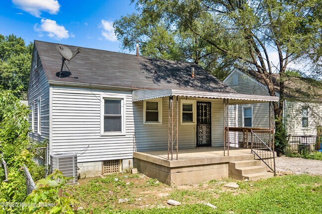 Building Photo - 1620 Phyllis Ave
