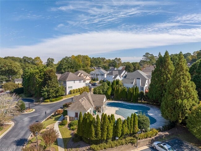 Building Photo - 174 Ennisbrook Dr SE