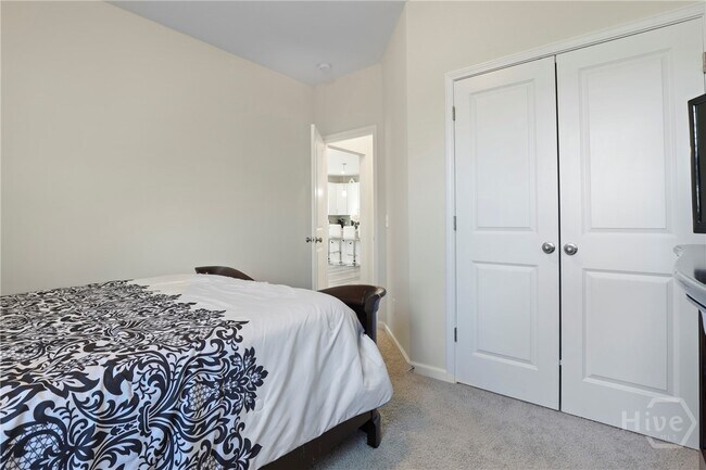 Building Photo - 117 Mettler Loop