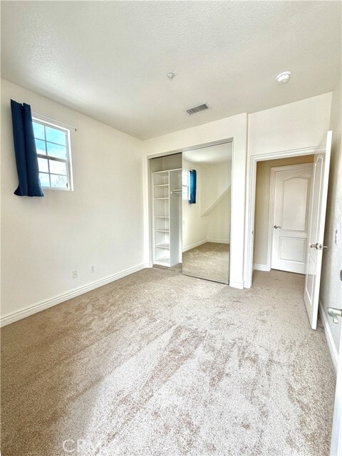 Building Photo - 281 Mesa Dr