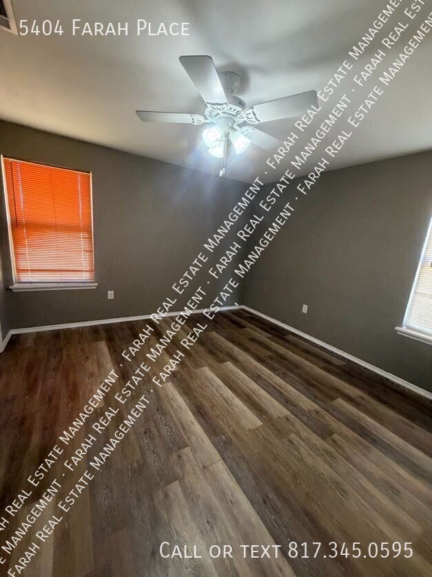 Building Photo - 5404 Farah Pl