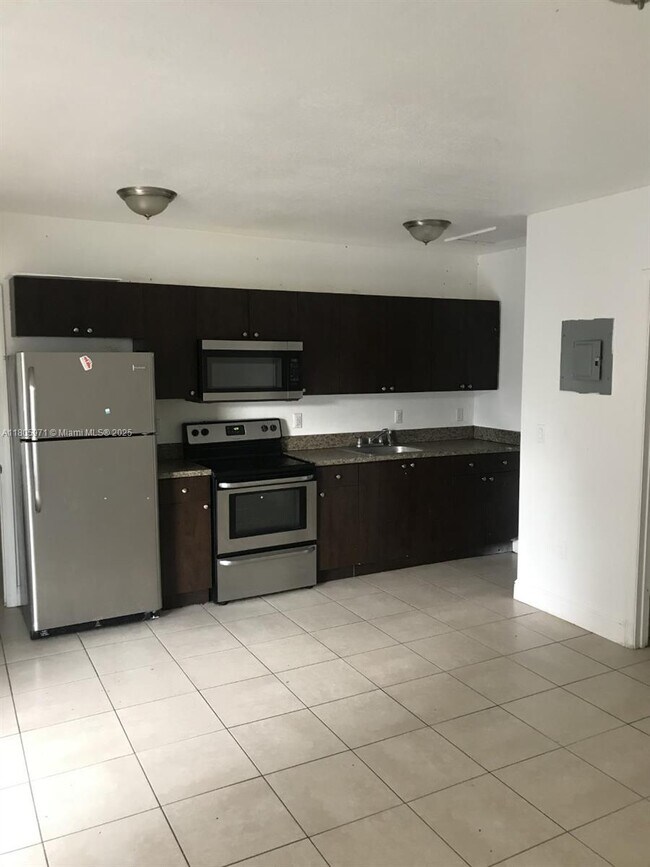 Primary Photo - 155 NE 59th St