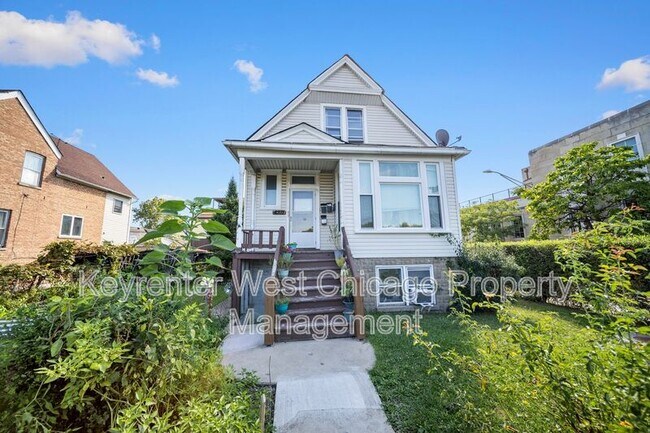 Building Photo - 4511 N Pulaski Rd