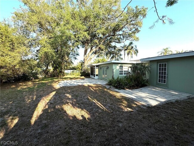 Building Photo - 1354 Stadler Dr