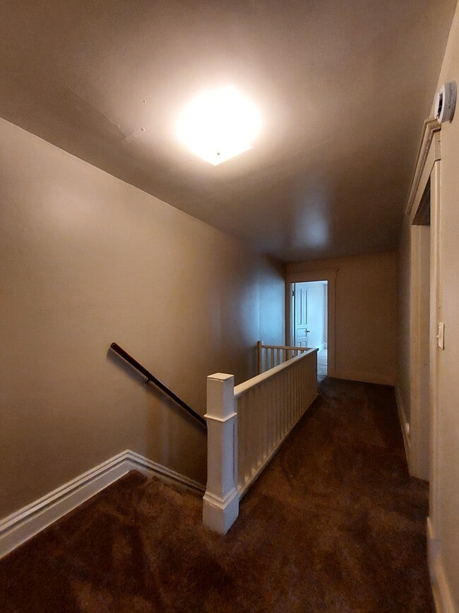 Building Photo - 70 Fairfield Ave