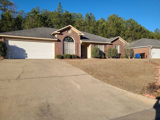 Primary Photo - 4 BR 2Ba