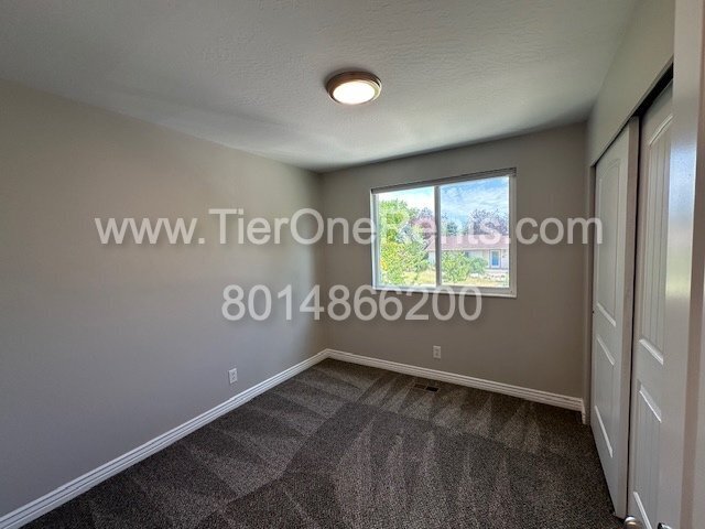 Building Photo - This property offers a NO DEPOSIT option available for qualified renters!