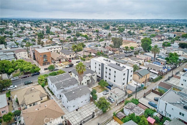 Building Photo - 1329 W 37th Dr