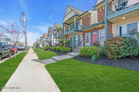 Building Photo - 207 13th Ave