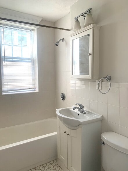 Building Photo - 339 S Huntington Ave