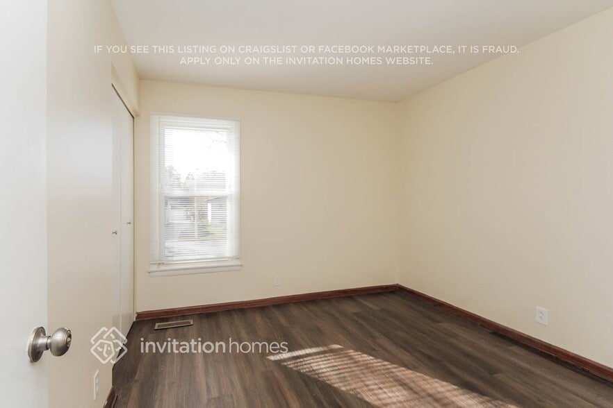 Building Photo - 458 Rockhurst Rd