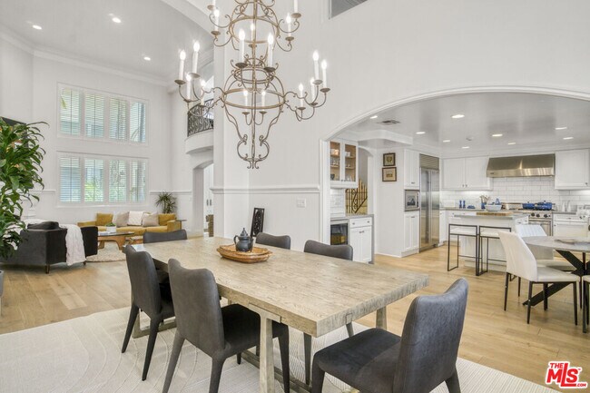 Building Photo - 11974 Mayfield Ave