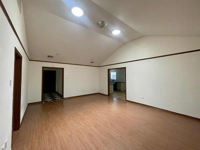 Building Photo - 118 Oakhaven Dr