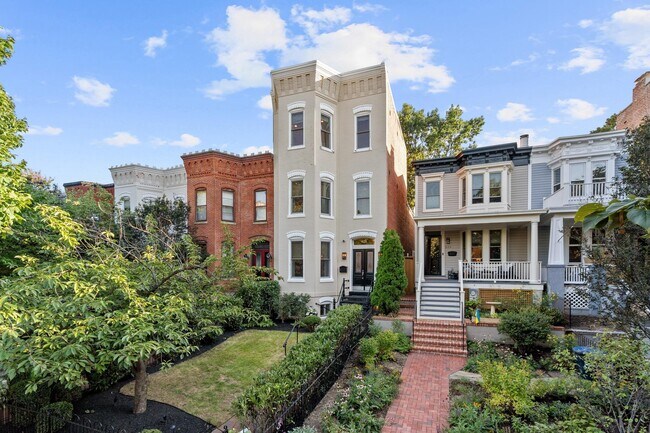 Primary Photo - 625 Massachusetts Ave NE