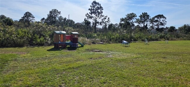 Building Photo - 2615 40th St W