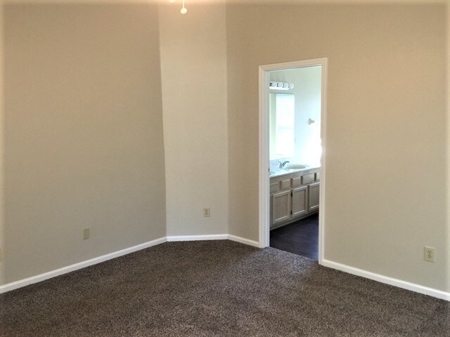 Building Photo - 1819 Harbor Island Dr