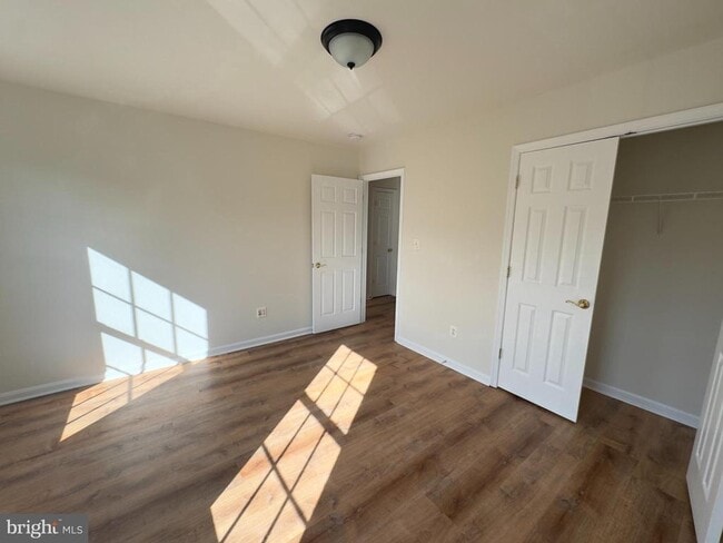 Building Photo - 24652 Kings Canyon Square
