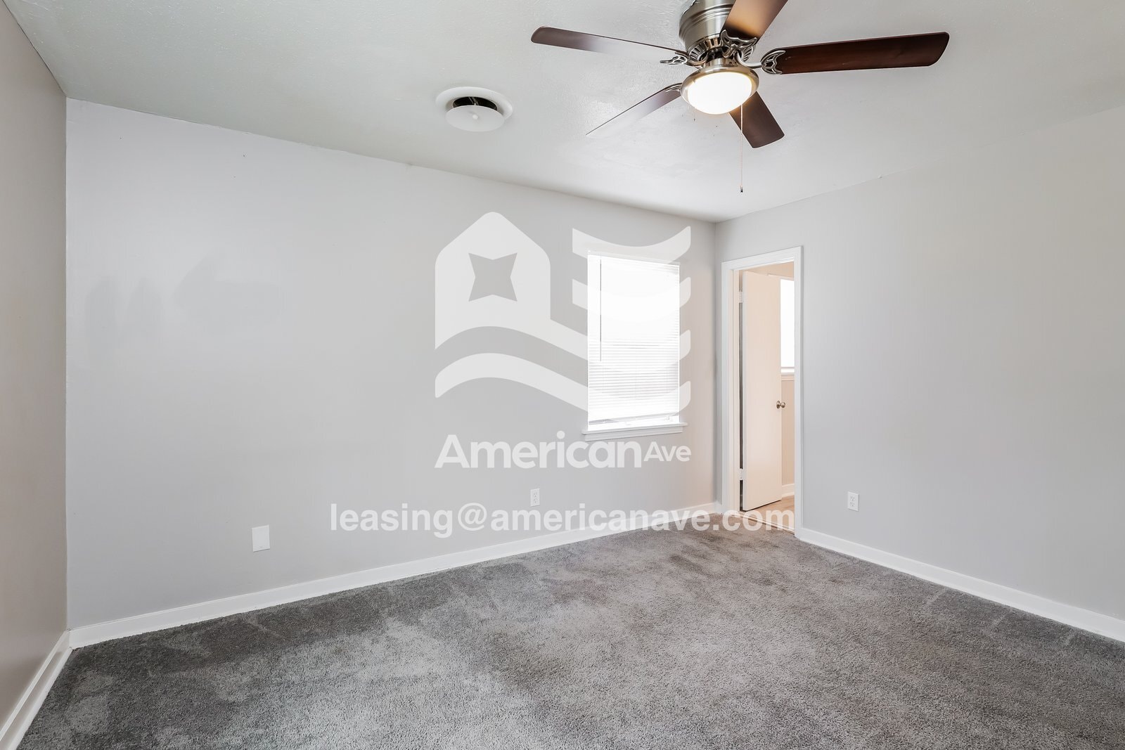 Building Photo - 329 Glen Rose Dr