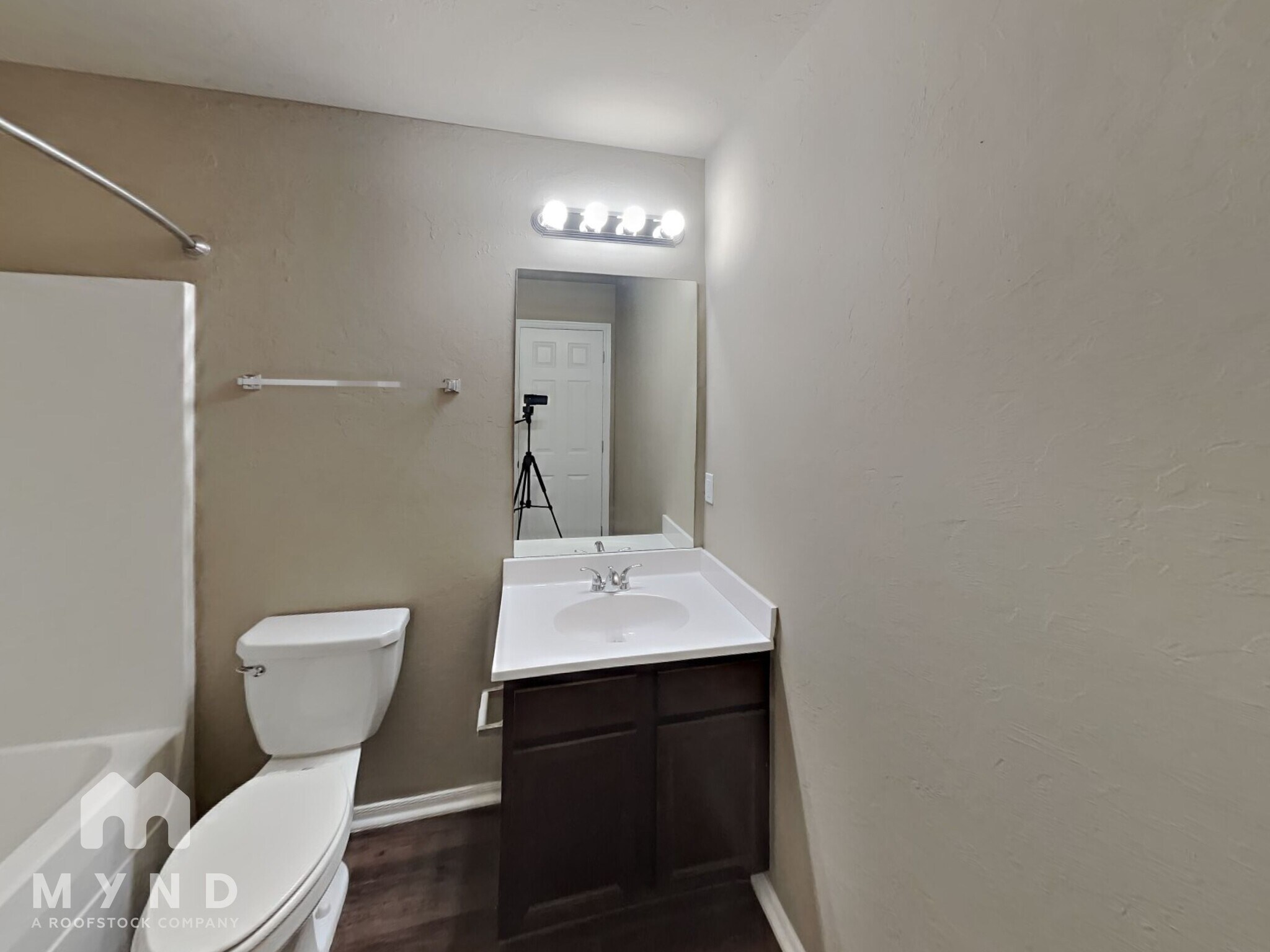 Building Photo - 3412 SE 95th St