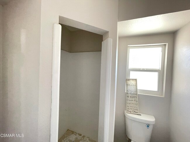 Building Photo - 952 Pickwick Ct