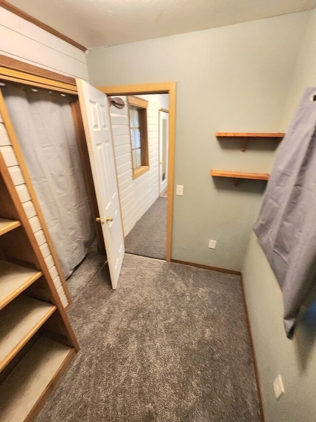 Building Photo - 2 Bedroom/2 Bath House