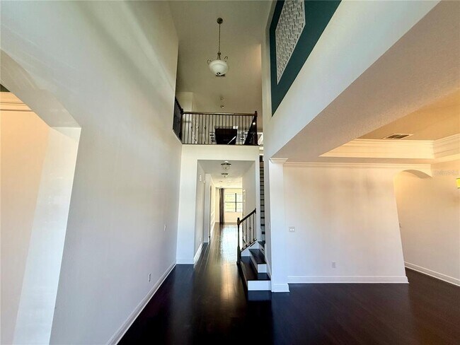 Building Photo - 10701 Laurel Vista Way